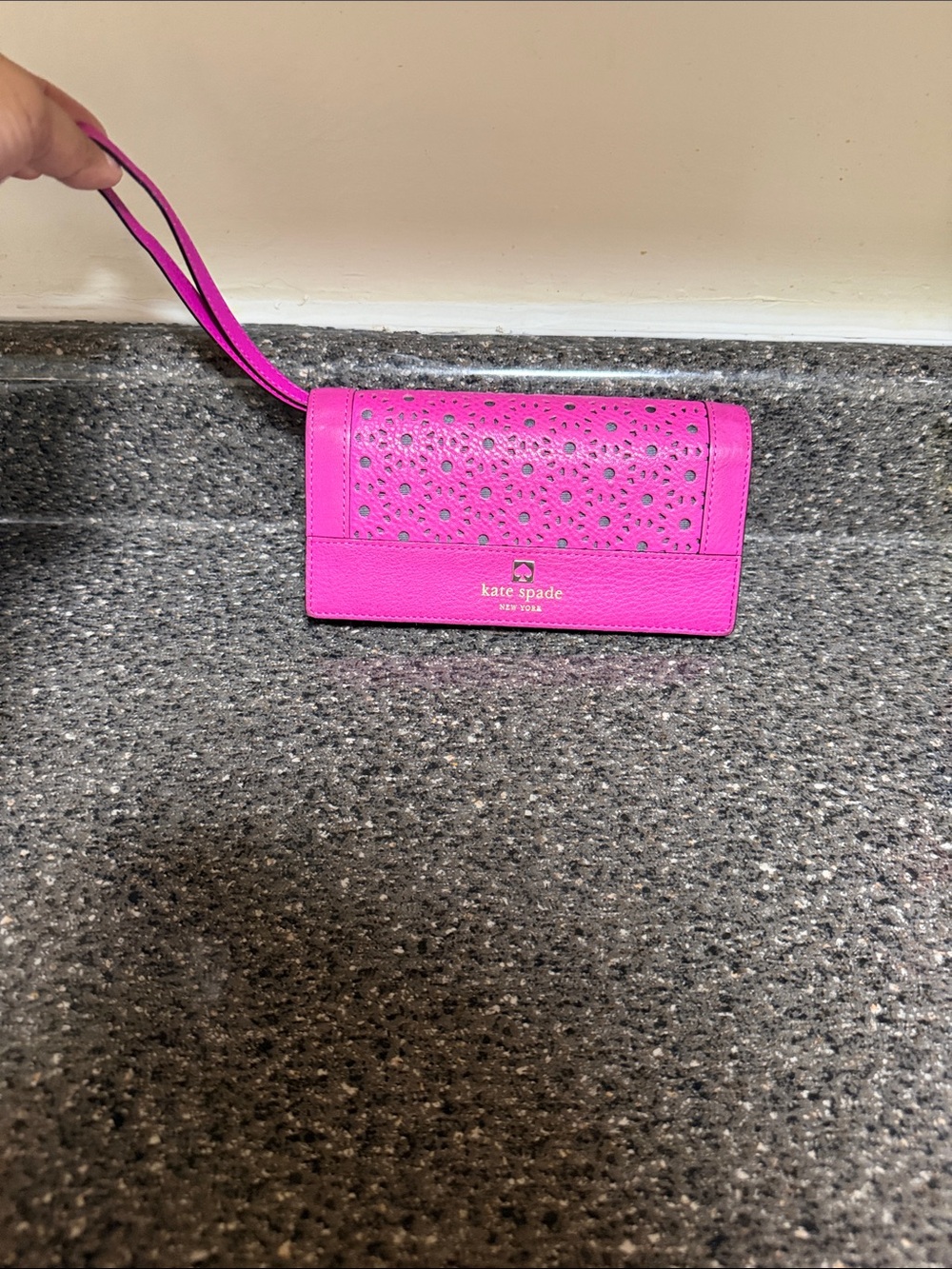 kate spade New York Pink Perforated Leather Wallet/wristlet - Picture 3 of 10